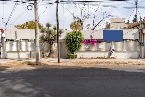 Imagen 3 de 22 de Renta O Venta Con Uso De Suelo En Las Lomas