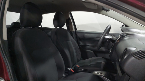 Dodge Attitude 1.2 Se At