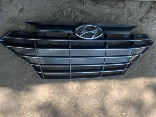 Parrilla De Hyundai Elantra