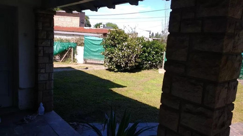 Casa En Venta - 3 Dormitorios 2 Baños - 916mts2 - Garín