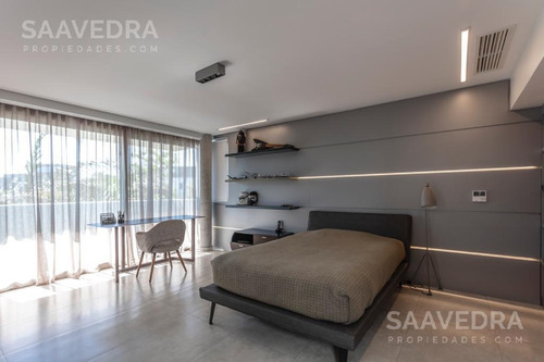 Imponente Casa Al Lago Central En El Barrio Golf Nordelta