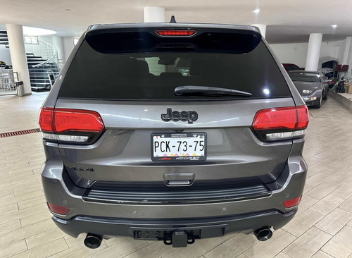 Jeep Grand Cherokee 5.7 Limited Lujo 4x4 At