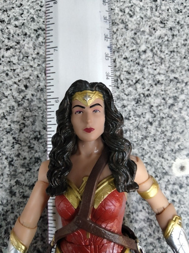 Dc Multiverse Wonder Woman, Grapnel Blaster Replica!! (Usado)