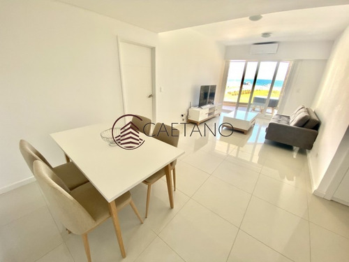 Apartamento De Un Dormitorio En Primera Linea!- Ref: 2448