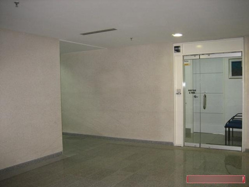 Imagen 2 de 9 de Oficinas En Venta