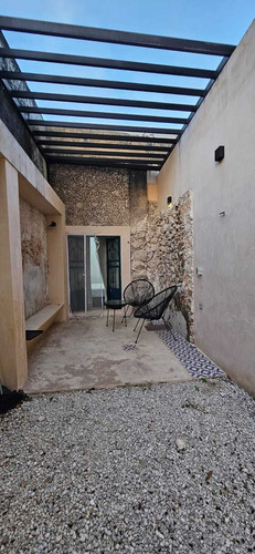 Casa En Venta Totalmente Amueblada En Avenida Itzaes, Merida.