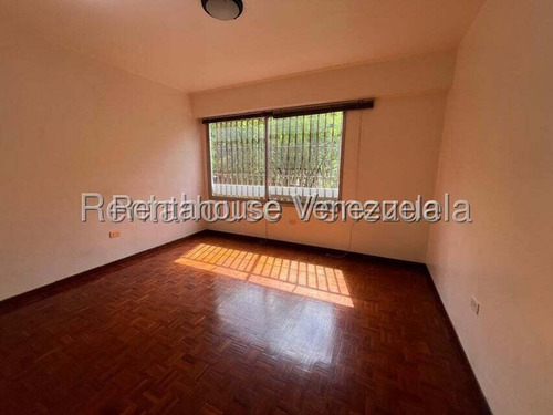 Apartamento Las Esmeraldas 26-328 R.e