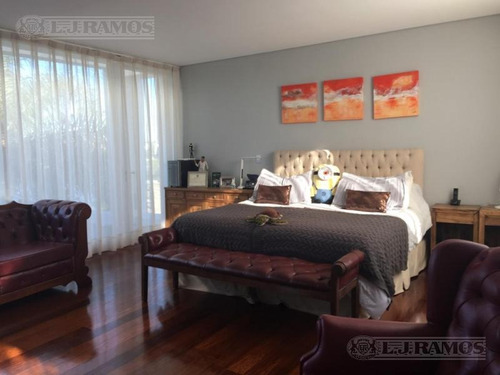 Imagen 17 de 20 de Casa En Venta En Santa Barbara
