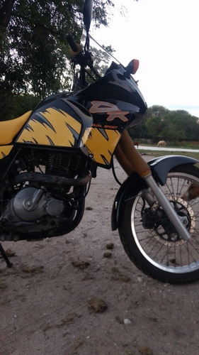 Imagen 8 de 14 de Suzuki 650 Rse