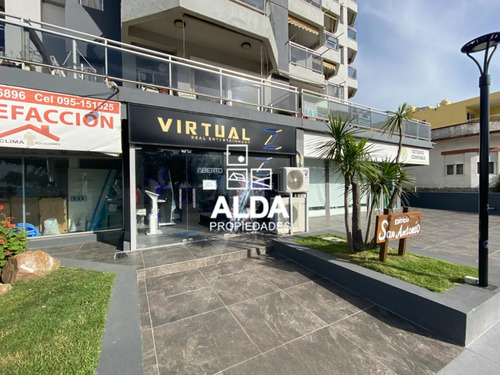 Local Comercial Centro Piriápolis Venta Lo502097