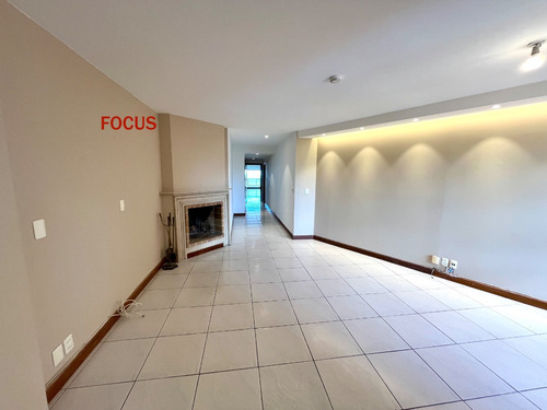 An Apartment In Front Of The Río De A Plata Promenade!