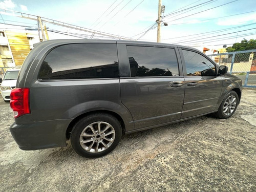 Imagen 7 de 9 de Dodge Caravan 2016