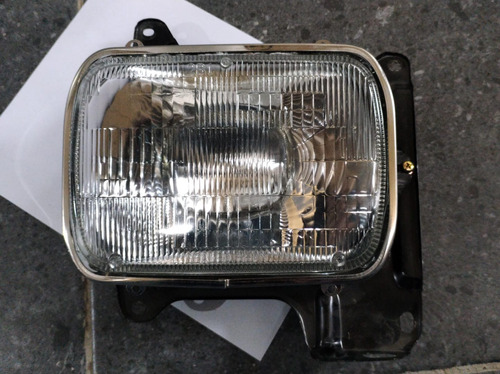 Faro Con Carcasa Nuevo Nissan D21 94-07