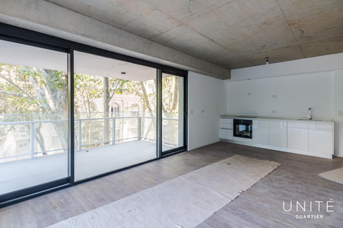 Tres Ambientes En Venta En El Piso 6 Con Cochera. Quartier Del Bajo. Torre 2