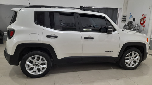 Imagen 2 de 18 de Jeep Renegade Sport 1.8l 2018