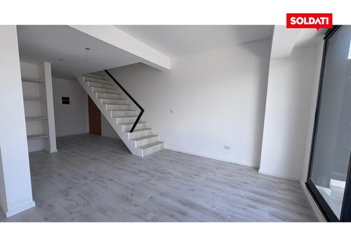 Duplex 3 Ambientes Al Frente En Venta - Parque Centenario, Espai Centenario