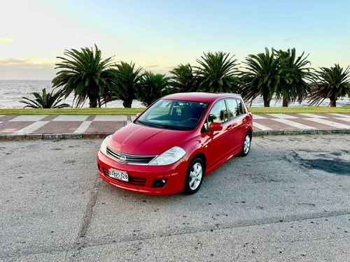 Nissan Tiida Full