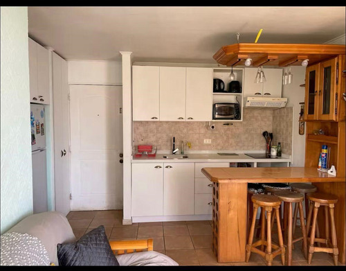 Departamento En Venta De 2 Dorm, 1 Baño En Horcón, Est. Bod.