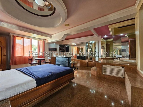 Hotel En Venta El Junquito Mls #25-18327 Em