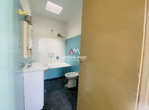 Casa En Venta En Jose Ingenieros