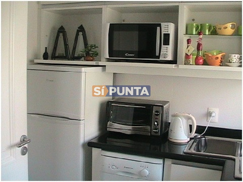 Imagen 4 de 7 de Apartamento En Playa Brava