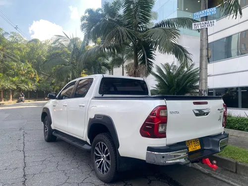 Toyota Hilux 2.8 Srx Dc 4X4 Tdi