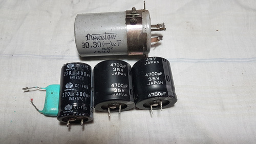 Capacitores 4700 Microfaradios 35 V Y Otros