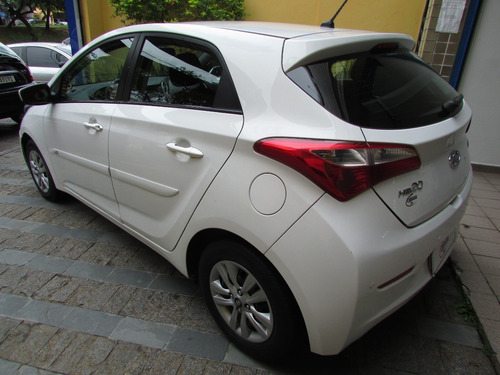 Imagem 11 de 11 de Hyundai Hb20 2015 1.6 Comfort Plus Flex 5p