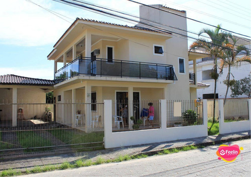 Imagem 4 de 30 de Casa Com 3 Dormitórios À Venda, 151 M² Por R$ 850.000,00 - Campeche - Florianópolis/sc - Sc - Ca0077_feelin