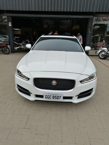 Jaguar - Xe Pure Tech - 2016