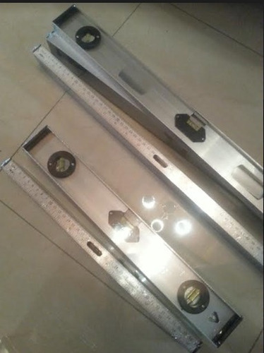 Nivel De Aluminio Y Torpedo Magnético
