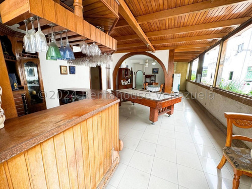 Ms: 24-7875. Vendemos Edificio Comercial En La Av. Ppal De Chacao. A=1287 M2, 4b, 13p.