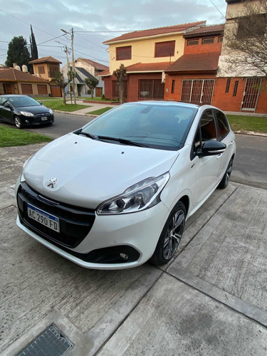 Peugeot 208 1.6 Gt Thp