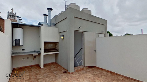 Departamento Tipo Ph En Duplex Con Terraza Propia De 2 Amb En Coghlan