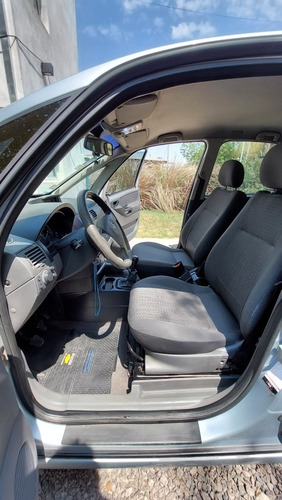 Imagen 5 de 8 de Chevrolet Meriva 2007 1.7 Gls