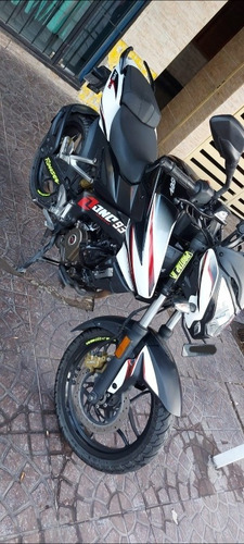 Imagen 7 de 10 de Bajaj Rouser Ns 200