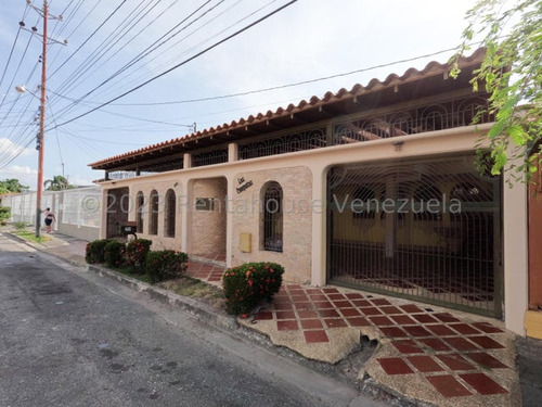 Milagros Inmuebles Casa Venta Barquisimeto Lara Zona Este Las Trinitarias Economica Residencial Economico  Rentahouse Codigo Referencia Inmobiliaria N° 24-7831