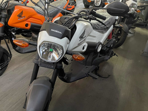 Imagen 6 de 16 de Honda Navi 110cc Maletera