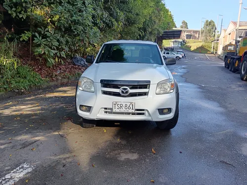 Mazda BT-50 Cilindraje 2500 4x4 doble cabina