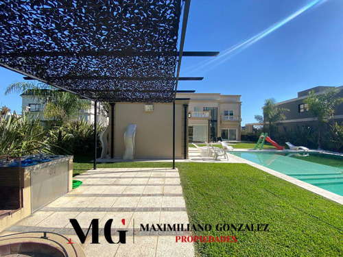 Casa Venta Terralagos 9 Ambientes