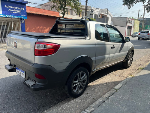 Fiat Strada 1.4 Hard Working Cab. Dupla Flex 3p