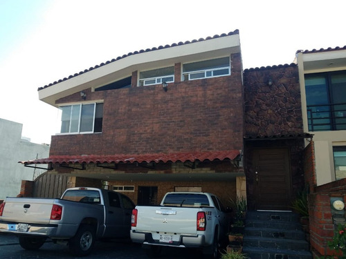 Imagen 1 de 30 de Casa En Venta En Fracc. Sendero De Monte Verde En El Condomi