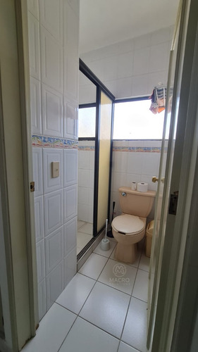 Casa En Venta En Fracc. Valle Del Sol De Dos Niveles Con Jardín.