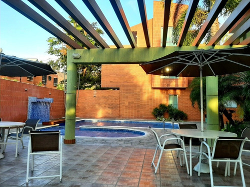 Imagen 2 de 14 de Nathaly Bastidas Sky Group Townhouse Bonaventure Home Mañongo