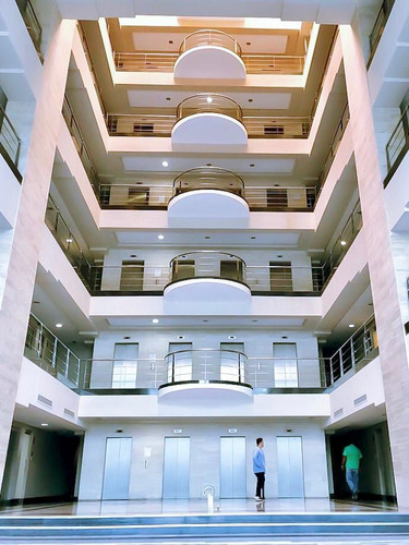 Imagen 3 de 7 de El Mejor Precio $/m2. En Venta Oficinas En La Torre Cristal