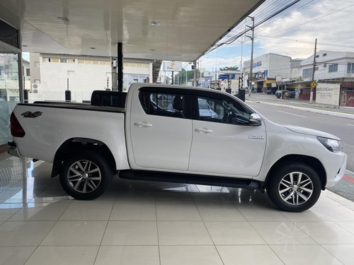 Hilux Cd Srv 4x4 2.8 Tdi Diesel Aut.