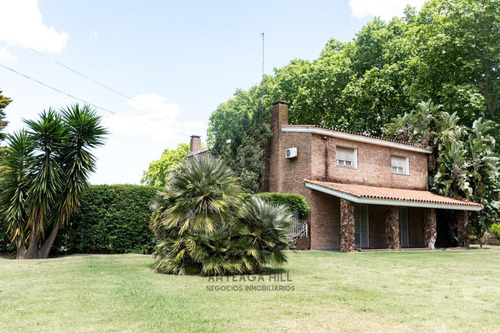 Vendo: Gran Propiedad En Colón, Sobre Avenida Lezica