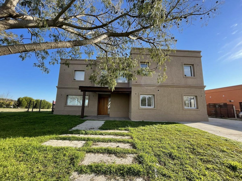 Imagen 2 de 30 de Casa En Venta El Canton Bº Islas A Laguna