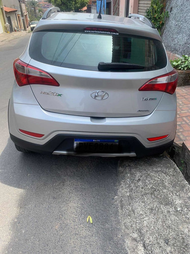 Imagem 2 de 6 de Hyundai Hb20x 2015 1.6 Style Flex Aut. 5p