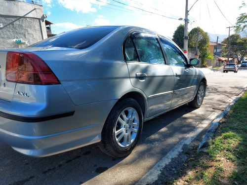Imagem 4 de 15 de Honda Civic 2005 1.7 Lxl Aut. 4p 130 Hp